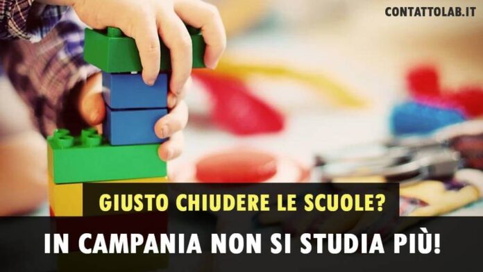 Scuole chiuse in Campania: proteste e raccolte firme contro De Luca